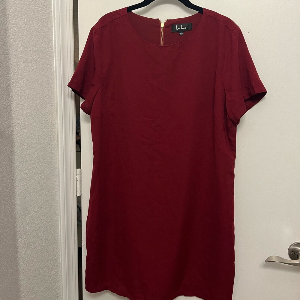 Red Lulus dress